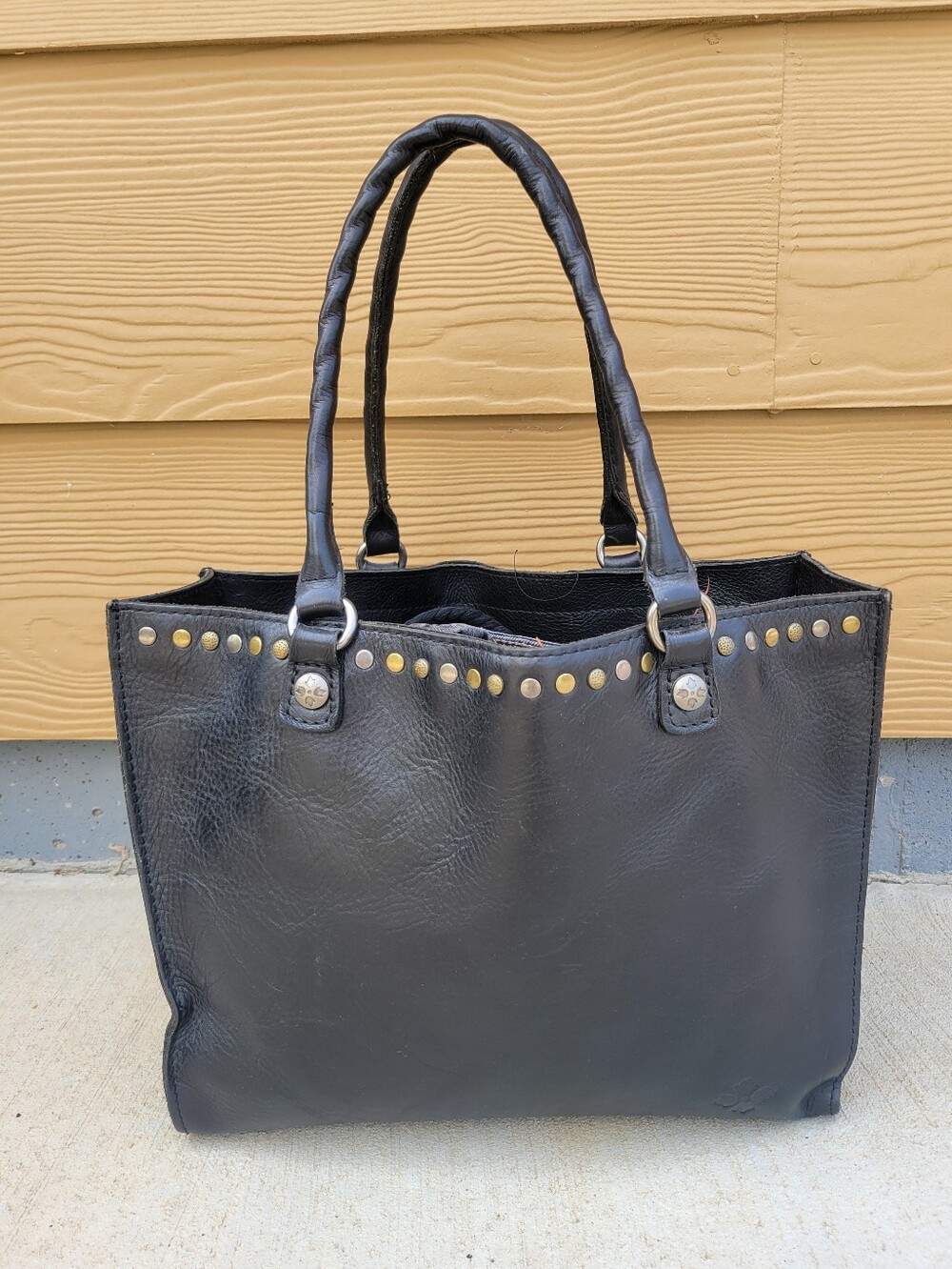 Patricia Nash Zancona Tote Purse Black